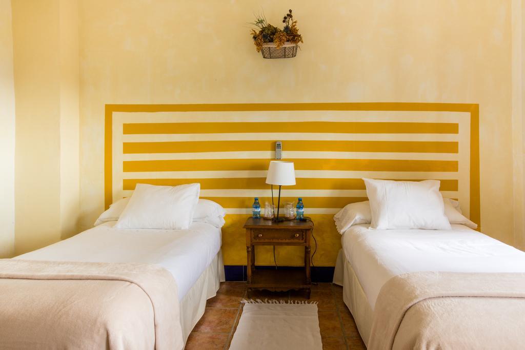 Cortijo Carrillo Bed & Breakfast Cartaojal Bagian luar foto