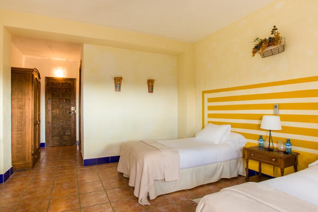 Cortijo Carrillo Bed & Breakfast Cartaojal Bagian luar foto